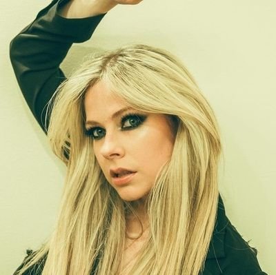 Avril Lavigne fan account