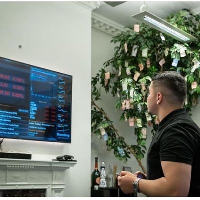 Especialista em Empreendedor Comércio
📊Forex Trader / Minerador de Bitcoin
💹Gerente de Conta de Comércio Binário
🕑 Assistente online 24 horas