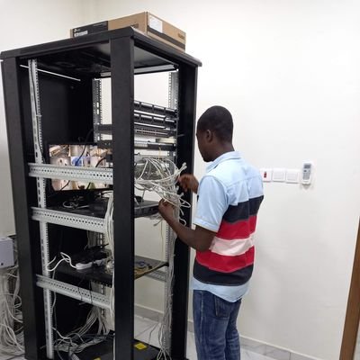 Networking engineer
Christian methodist church Ghana
FC Barcelona and Heart of Oak fan 🇬🇭🇪🇸🇬🇧🇦🇷