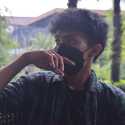 mikeeeeellll's profile picture. Ephemeral