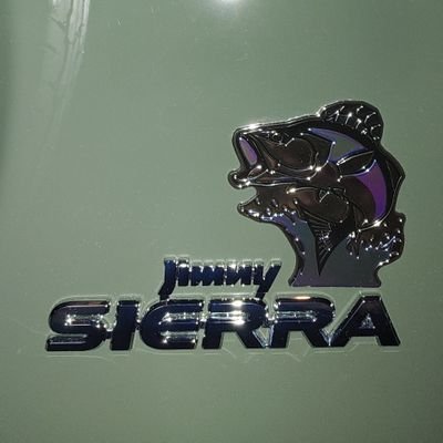 「スズキ」が好きなジムニーシエラオーナーです🚙
21年にシーバスアングラーデビュー🎣宜しくお願いします!プロフィール写真のシーバスはデビュー年に獲った記念すべき人生初ランカーです🐟️
インスタ投稿してます😆→https://t.co/u8QL6WYMZP