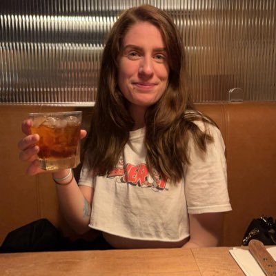 hazel_robyn's profile picture. 