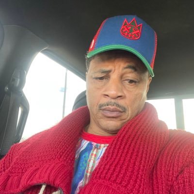 I’m a open minded spiritual person that listens well and I only speak when it’s necessary also author of two published books (The women of a breadwinner)
