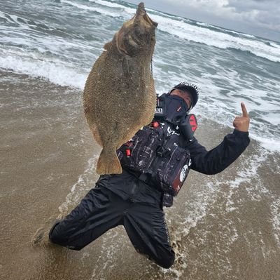 毎月10日&15日前後以外は自由人😊
宴や祭り、ｲﾍﾞﾝﾄ大好き♂️
武器は人より連泊できる
数打ちゃ釣れる戦法🎣

☆ﾋﾗﾒ　     67cm
☆舌平目   35cm
☆ﾏｺﾞﾁ　   60cm
☆ｼｰﾊﾞｽ     79cm

#釣り #ｱｳﾄﾄﾞｱ #ﾀﾞｰﾂ #ﾋﾞﾘﾔｰﾄﾞ 
#ﾓﾝﾊﾝ #ｽﾌﾟﾗ