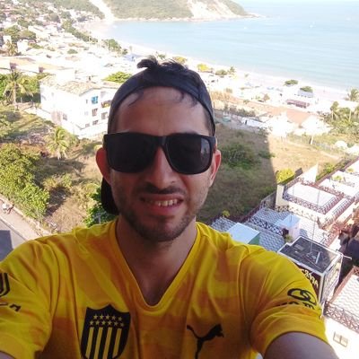 Peñarol 💛🖤 Lakers 💜💛

El 5 de Beber F7 ⚽
