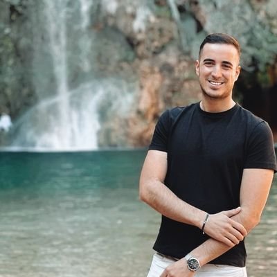 GusVlc's profile picture. 