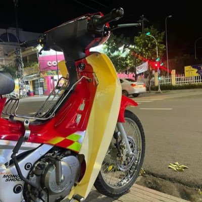 CoPhcc78433070's profile picture. thèm bướm của các em