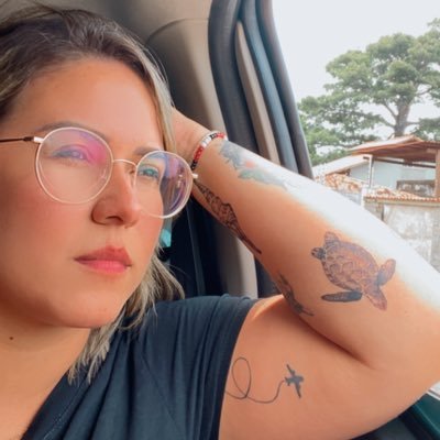 Dj , Cantora e Compositora.