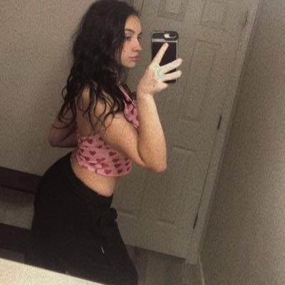 i don’t know how to twitter so enjoy my failed attempt at it :)