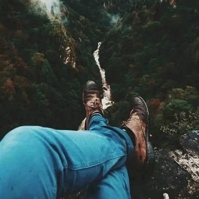 Aku2511's profile picture. ट्विटर पर ऑन लाइन का मतलब ही हमारा टाइम पास हैं