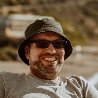 th0rsteinn's profile picture. kopflastiger Rapidfan, grüner Autonarr, emotionaler Computermensch, freiheitsliebender Paragrafenreiter. Innerlich widerspruchsfrei https://t.co/b3PVKHCQ3V