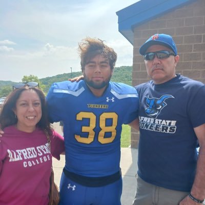 Miguel75757's profile picture. Alfred State FootBall 🏈