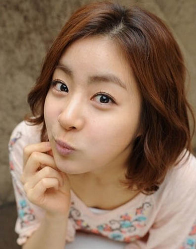 팬서비스를 위해 태어난 강소라님봇입니다.    100%수동이구요. 싱크 맞추려고 노력하고있습니다!