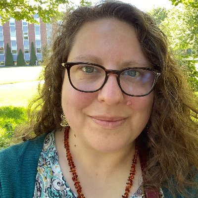 Chemist, Geologist, Astrobiologist. Assistant Professor at RPI in Troy, NY, USA.
A yarn enthusiast of both the story and fiber varieties.