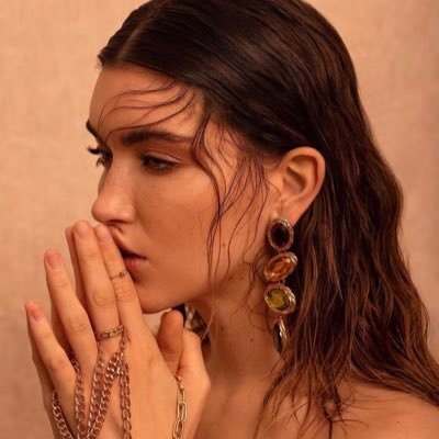 nurahalnze's profile picture. *