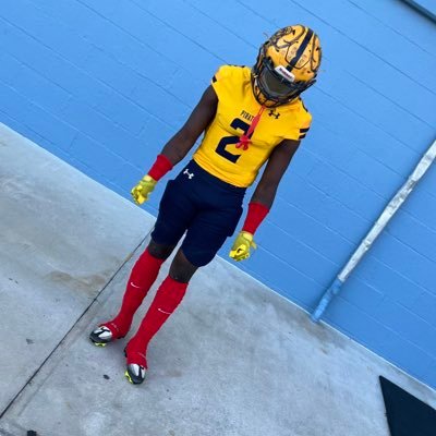 Boca Ciega High School 🏴‍☠️rb/fbC/O 2023 cedricbradley24@gmail.com 727-776-2626 https://t.co/0snKp5f6yl