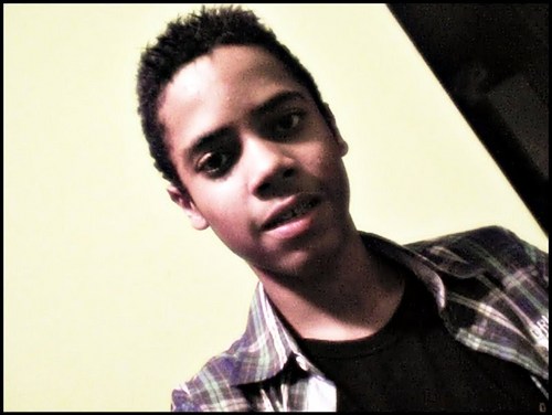 14 ,Corinthians,pizza , chato , feliz , amigos , amoroso, familia , e tambem o #tweetboy da @quezia_regina ;    http://t.co/kObKaNHx7x