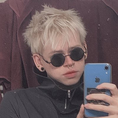 bluedreamingcos's profile picture. Odin 21yrs • he/they • virgo 🌱