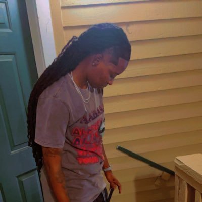 my_cool_ass_'s profile picture. I only fuck with a hand full so if ion fuck with you its cuz my hands full #TEAMLAKERS