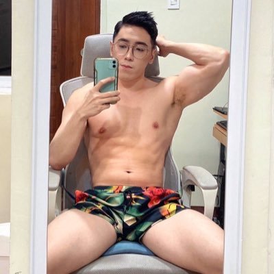 28 | Fitness | Travel | ESFP | IG: fitzronald | SINGLE