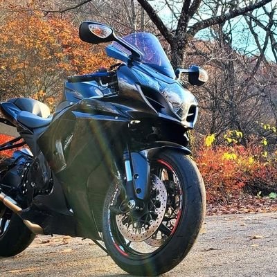 egoX32851272's profile picture. suzuki gsxr1000 l6 
#yolo #sassy #egoist #youonlyliveonceჱ̒˶ｰ̀֊ｰ́ ) #goingmywayჱ̒˶ｰ̀֊ｰ́ )