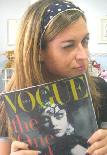 Laureata in filosofia con una tesi sull’inutilità della filosofia, divento giornalista per provare l’utilità del giornalismo in una 127 blu.