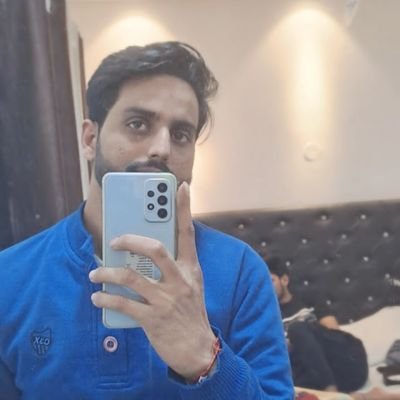राष्ट्रवादी विचारधारा
सरल ब्यक्तित्व भारत का रहने
वाला हूँ यहां कि राजनीति पर चील
की निगाह रखता हूँ 🌾🗽
💙
Student |Aspirant✍️