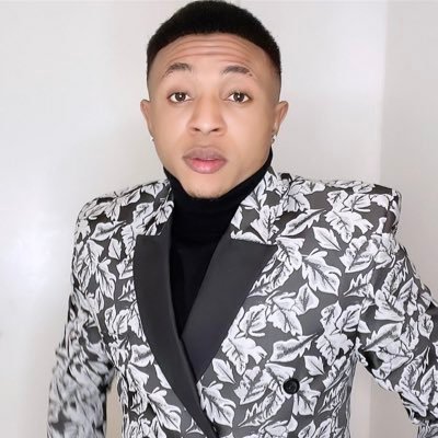 FalodiEmmanuel's profile picture. Artistic Gymnastics coach! International Relations 📚📕! A Taurus! Proudly BIGWIZ FAN 🦅❤️ 🇳🇬 🇸🇪