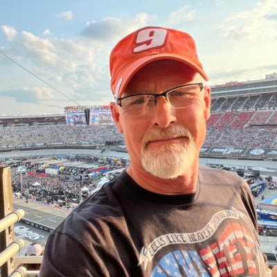 Former hill Billy, Network Engineer, Christian, not a good one, Conservative, realist, migrant Texan, father of three girls, Ret USAF & Whiskey Myers fan