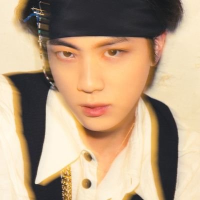 eu e o seokjin jogando truco e batendo na mesa | FAN ACCOUNT