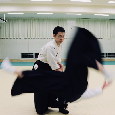 活法合気道【剣・杖・体術の三位一体の武道】TwitterではYouTubeではあまり公開していない杖術や剣術をあげたいと思っています🙇🏻