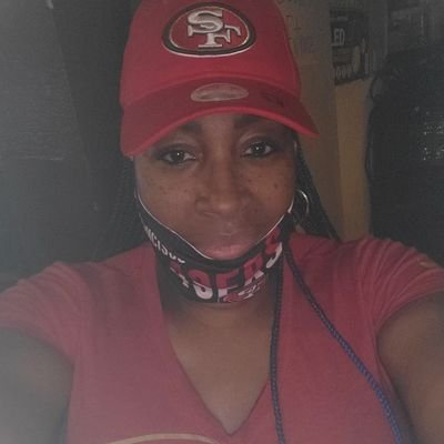 tasthompson2002's profile picture. 