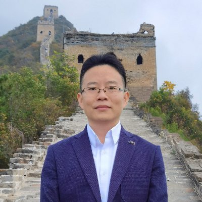 Father, husband, and hydrology & remote sensing professor at Tsinghua University. Passionate about running, swimming, and water & remote sensing research