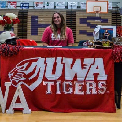 Mojo Vickery 2023 #15- 1B/3B. Committed UWA. With God, ALL things are possible ✝️