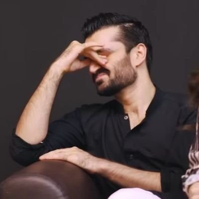 cokeaine_'s profile picture. I don't have any red flags. I have a white flag, I give up.