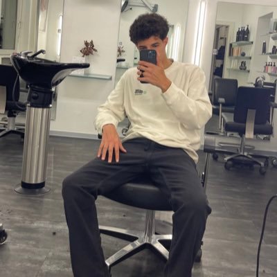 hamza_abdouli's profile picture. 