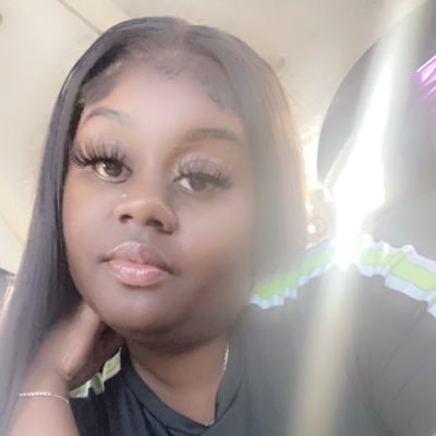 cakess_cakes's profile picture. Contouring Confidence CEO