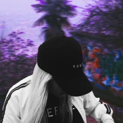 21 ~ Pittsburgh, PA📍 songwriter/pianist/singer 🎶 please email me with inquiries kayliemaura@gmail.com