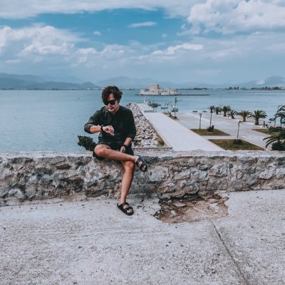 eakChira's profile picture. 