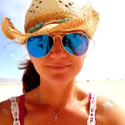 ehoshid's profile picture. 