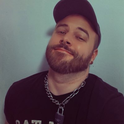 mikeeypup Profile Picture