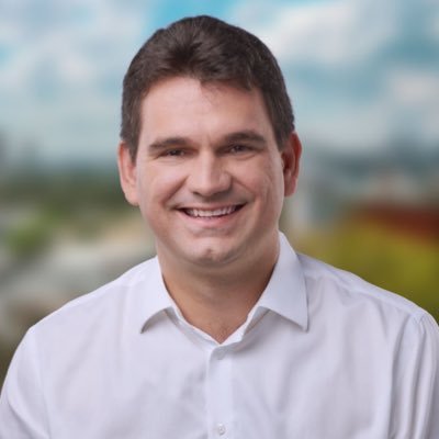Pai, engenheiro, empresário e #prefeito reeleito de #Paudalho.
