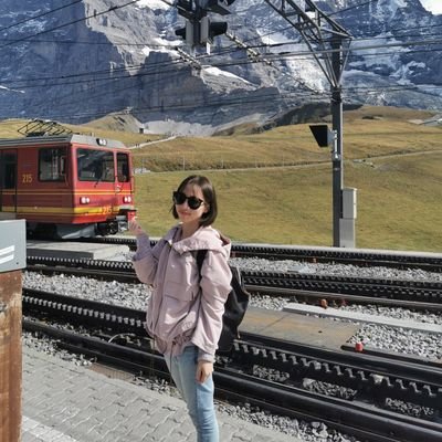 LouiseW54379608's profile picture. welink medical