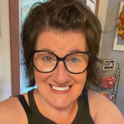 MindiJo4's profile picture. 