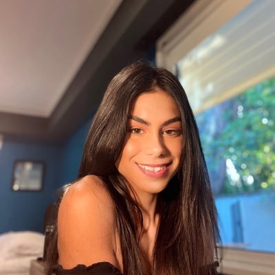 tiffanyypez's profile picture. تیفنی