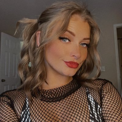 mewpuddin's profile picture. top 1.7% • @mew_allison