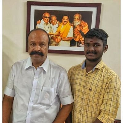 திராவிட முன்னேற்றக் கழகம் 🏴🚩திராவிடர் கழகத்தைச் சேர்ந்தவர்🖤♥️
மீன் சாப்பிட வேண்டாம் என்று நினைத்தேன்.
ஆனால் மீனவன் சாப்பிட வேண்டுமே.