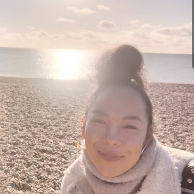 Mother. Londoner. Social Worker. Trainer. Adolescent Specialist. Incessantly Curious. Theatre Enthusiast. #poorsocialmediapresence