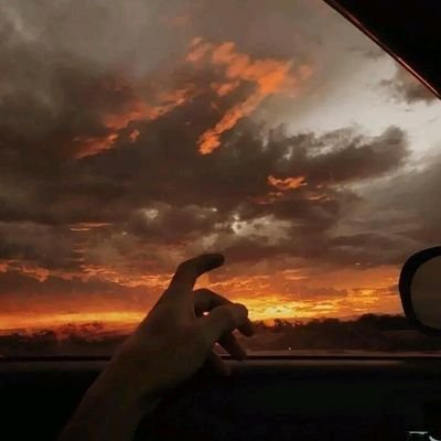 Anime fan🇲🇬
If you need someone to talk about your problems. I'm always here.🔥