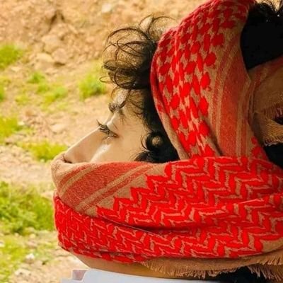 التمسوا لنا الاعذار حينما لانكون كما عهدتم أن نكون ولعل صدورنا تحتوي مالا نستطيع البوح به